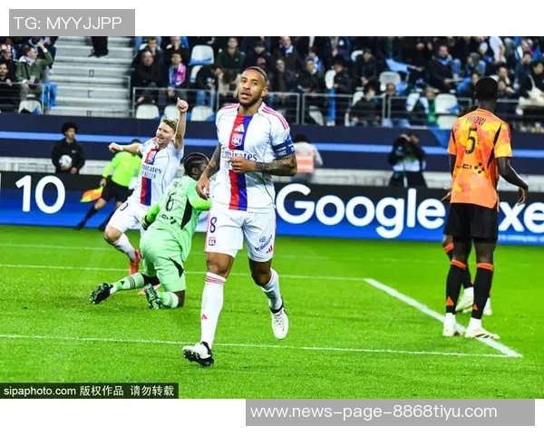 拜仁海报热身欧冠对决巴黎罗贝里小猪同框伊布小罗回忆重温